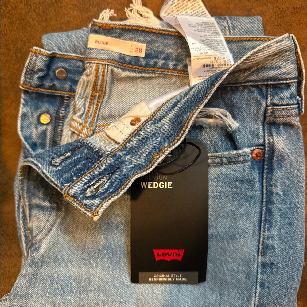 Levi's High Rise Blue Jeans for Women